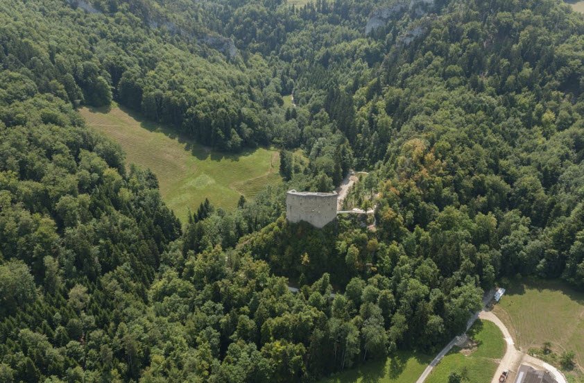 Ruine Gilgenberg, Zullwil, Switzerland